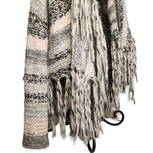 Bethany Mota Bohemian Fringe Cardigan - Size Small - Picture 12 of 13